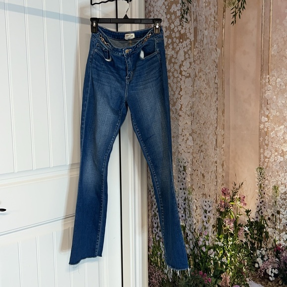 L'AGENCE Ruth High Rise Straight Gold Chain Jeans in Century - Picture 5 of 9
